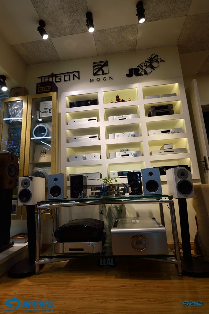 shdl-audio-06.jpg