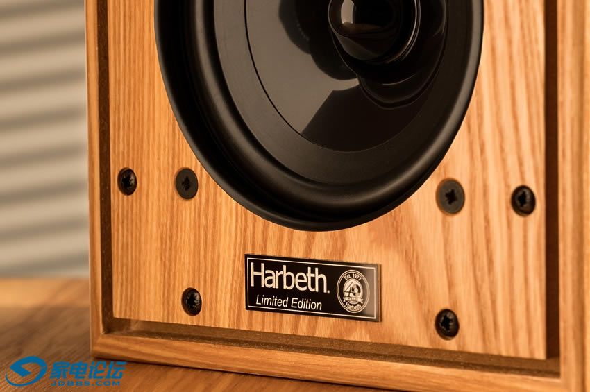 harbeth-p3esr-olive-wood-5.jpg