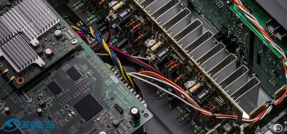AVR-X2500H_highlight_slider_4_eu-950.jpg