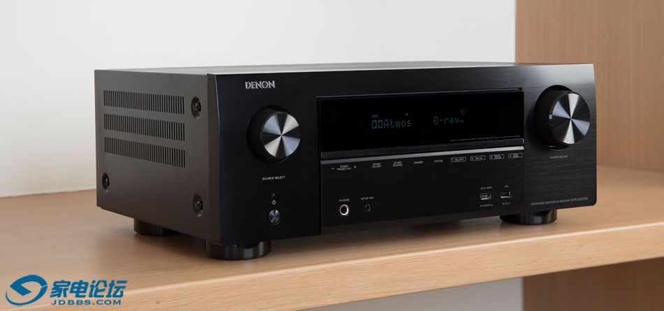 Denon_AVR_X2500H_EU_Lifestyle_001-950.jpg