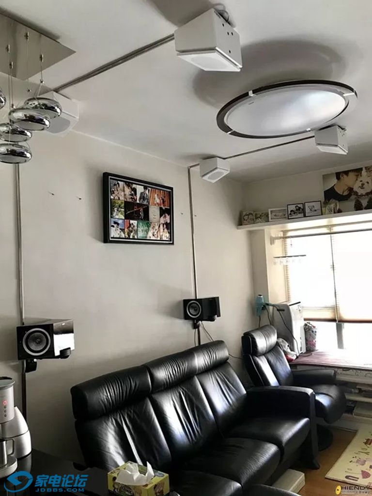 XTZ Cinema S216.jpg
