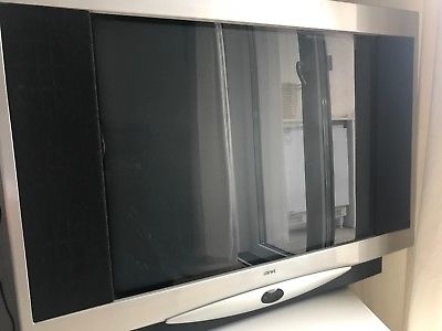 Loewe-TV-Aconda-9372-ZP-72er-Diagonale.jpg