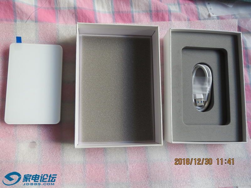 �ѸH1 1T�ƶ�Ӳ�� 01_������С.JPG