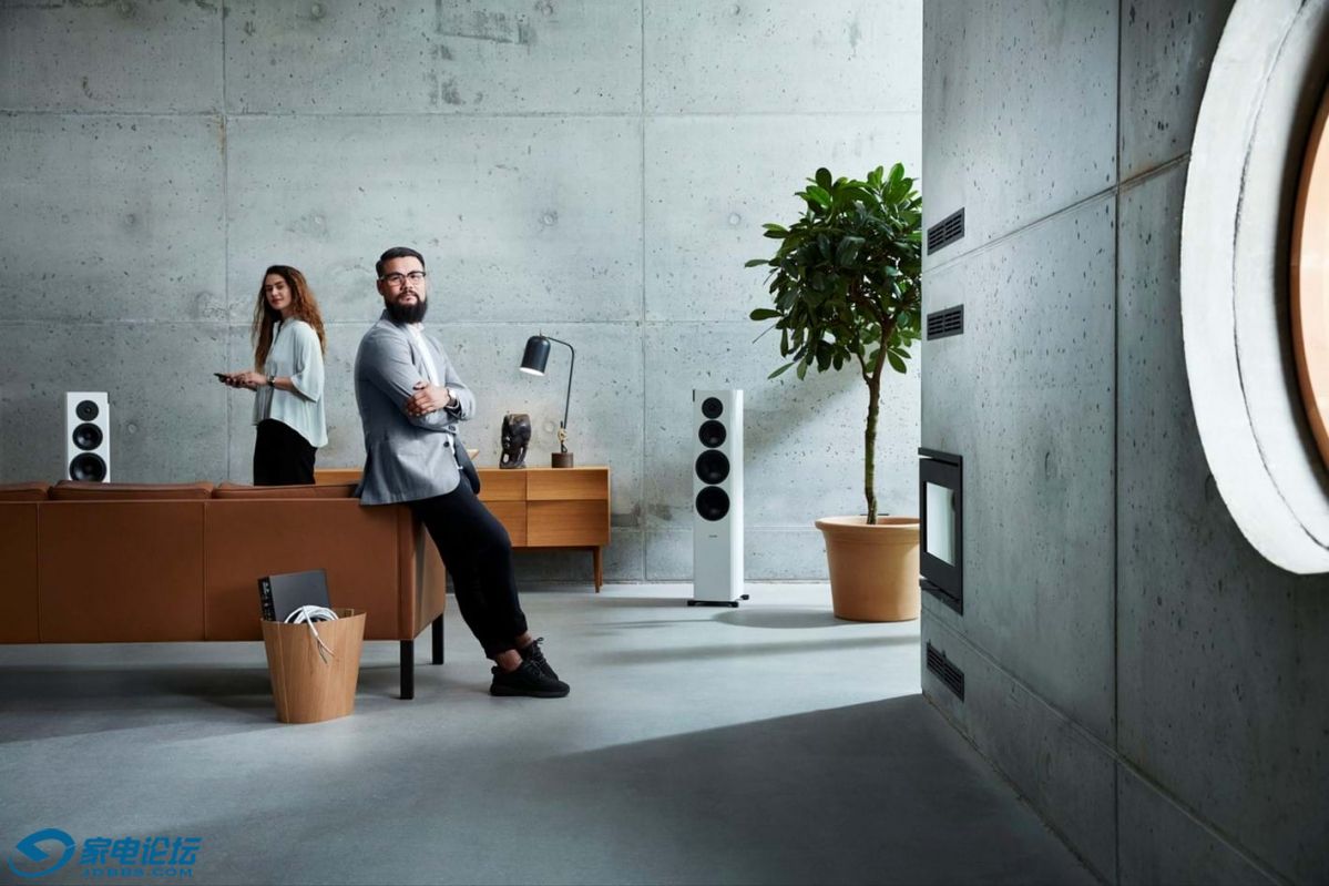 dynaudio-focusxd-60-lifestyle-4.jpg
