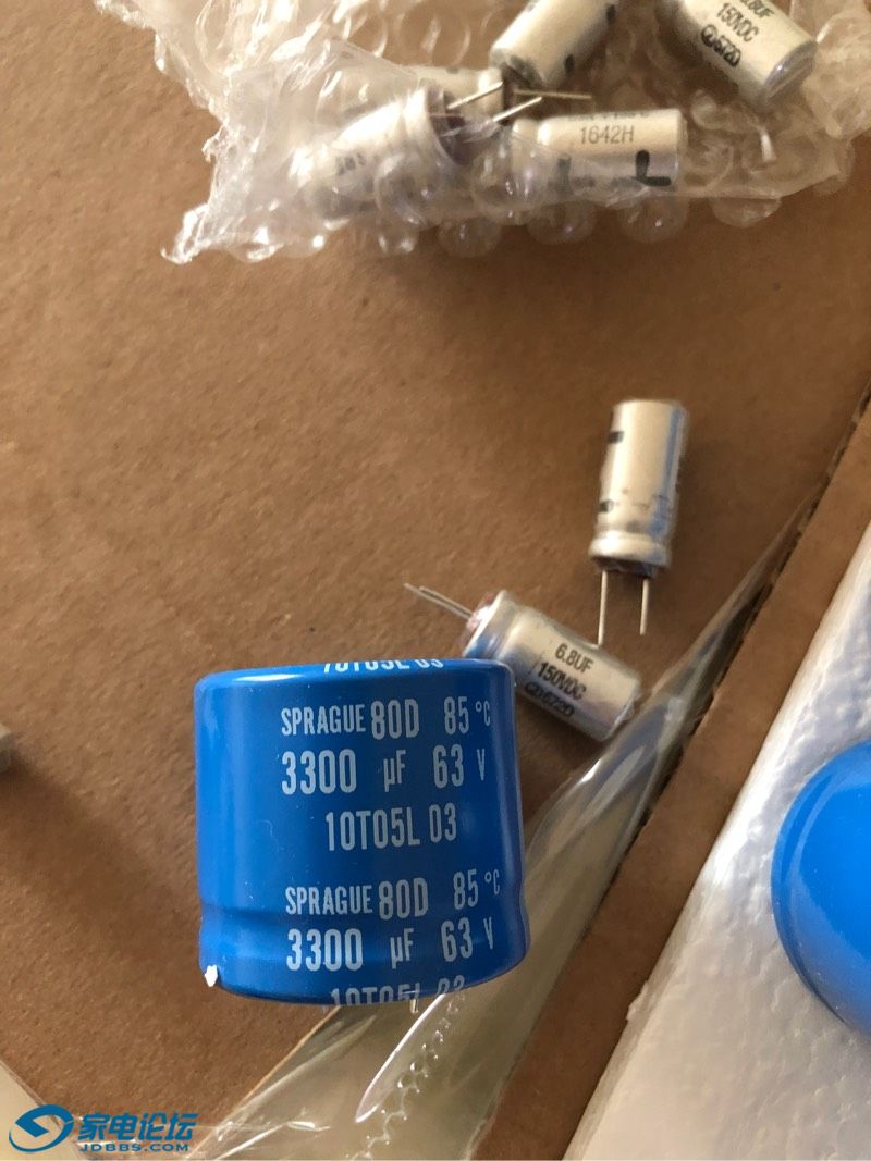 182508ceul5155v95eeueu.jpg