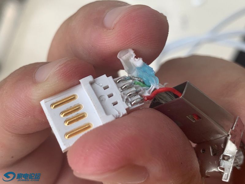 出点苹果原装数据线直播暴力拆解