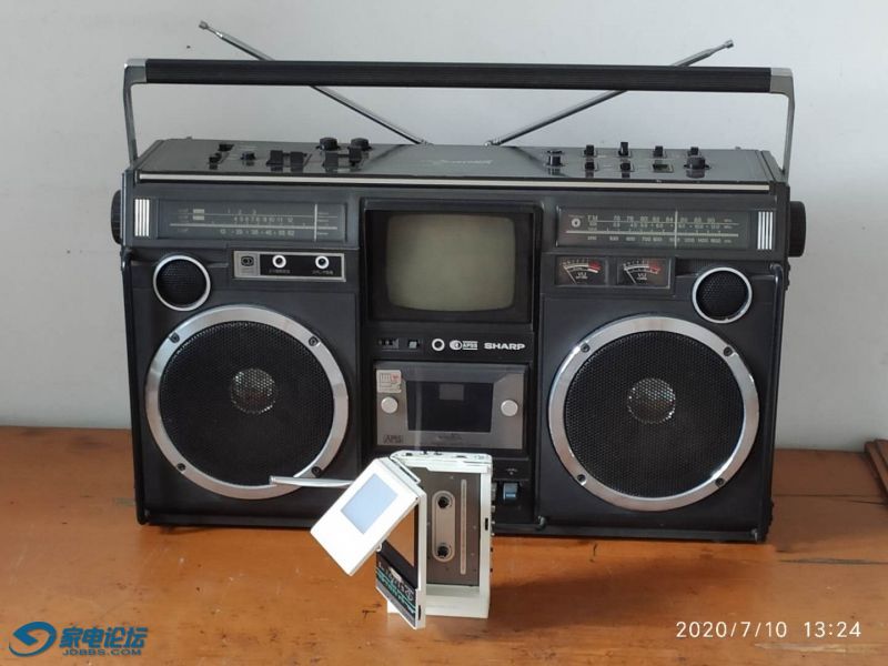 SHARP 5P-R2U 0710 (4).jpg