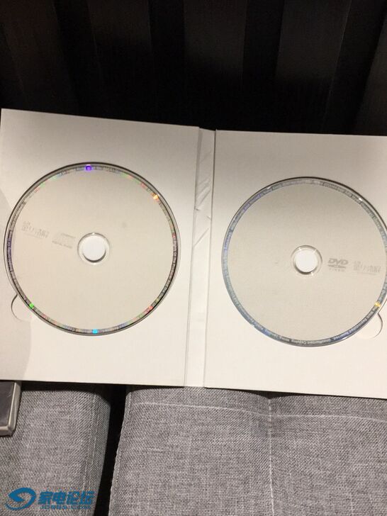 CD DVD2.jpg