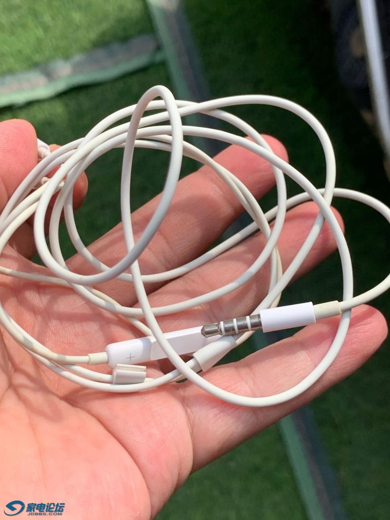 出条苹果原装耳机3.5白色插头