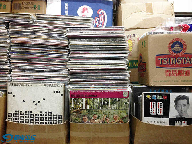 hk-god-of-vinyl-record-paul-3.jpg