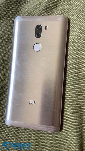 С��5S PLUS�ֻ� 03_������С.JPG