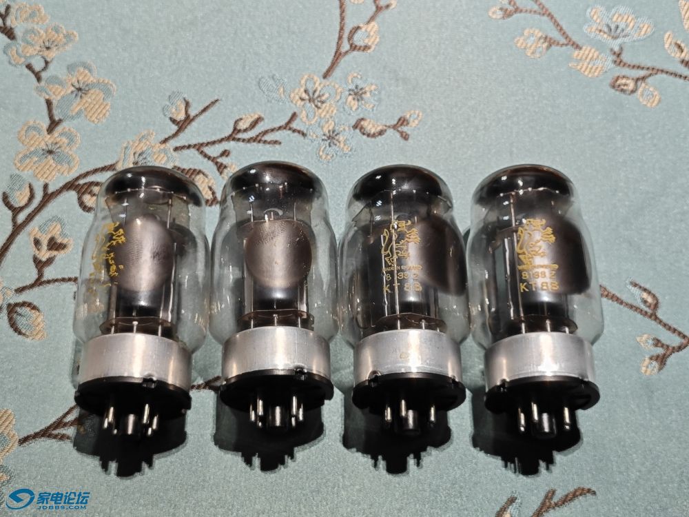 kt885.jpg