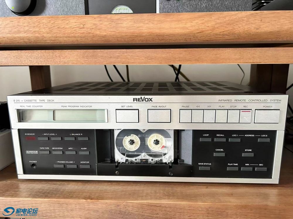 REVOX B215