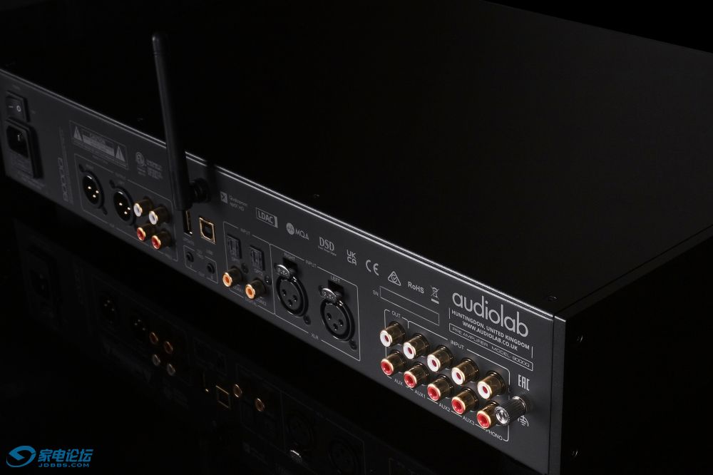 9000Q Artistic Black.jpg