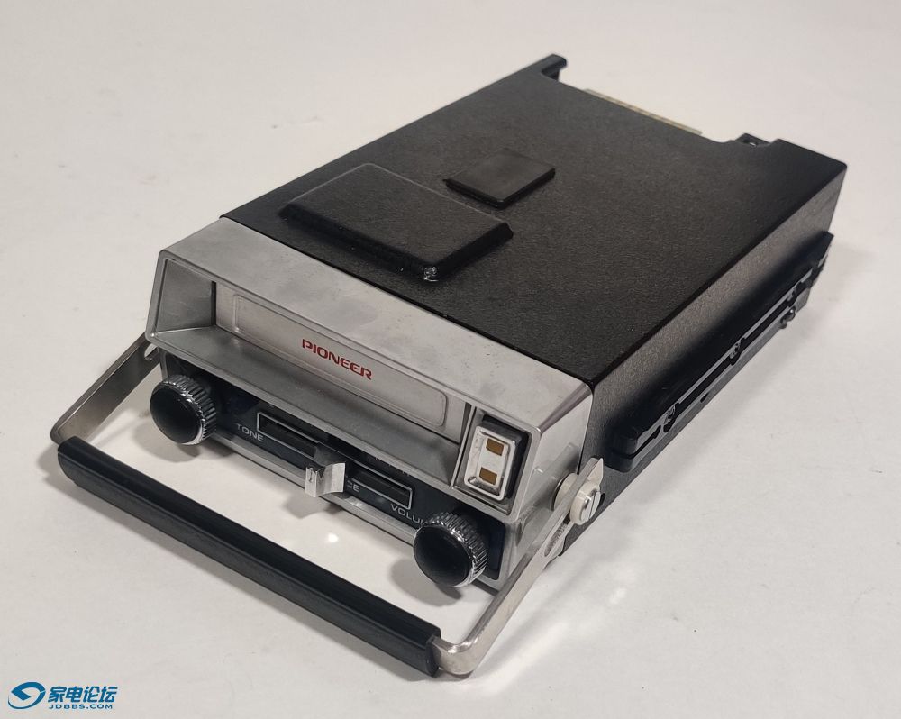 2pioneer gp-100 angle.jpg