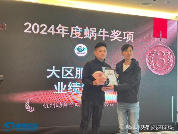 425b89bcf13d4643b663fe0679a2fab6~tplv-tt-origin-web:gif.jpeg?_iz=58558&from=article.jpg