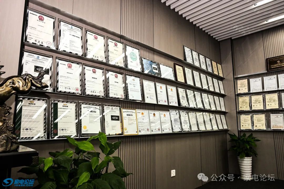 f8e88eab21f144d597dd5907bfaf8a16~tplv-tt-origin-web:gif.jpeg?_iz=58558&from=article.jpg