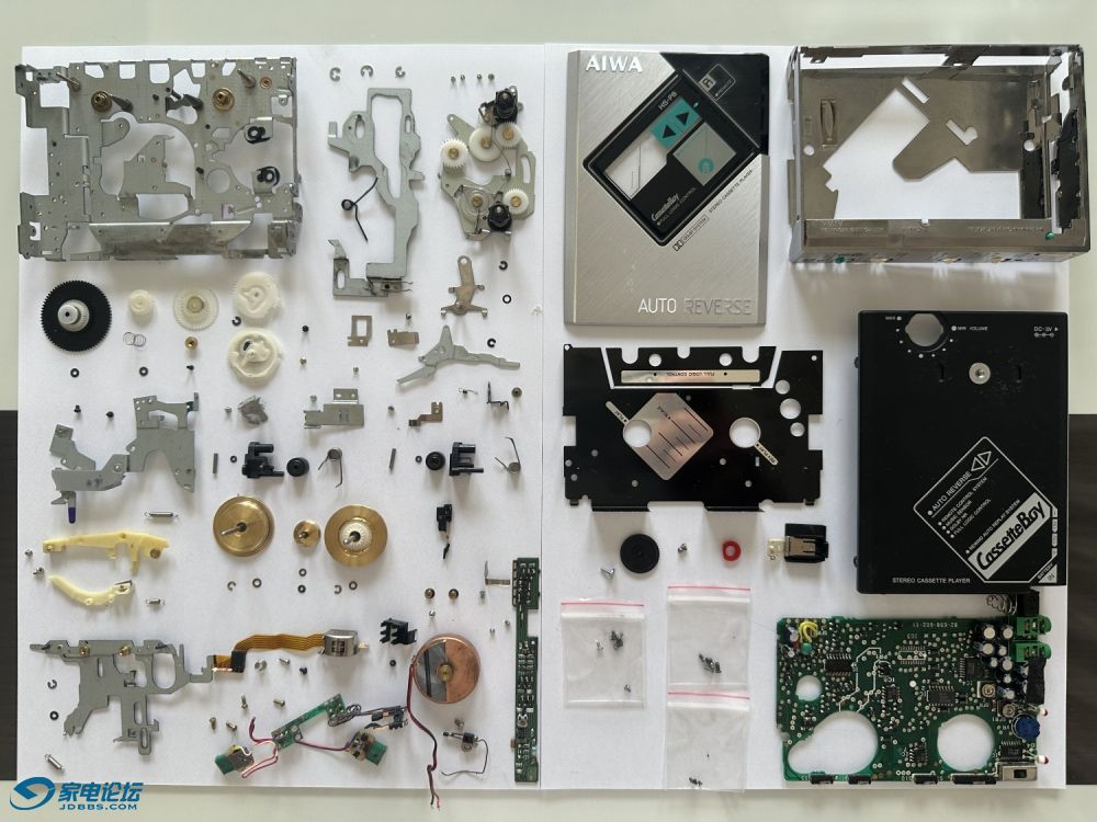 AIWA-P8-1.JPG