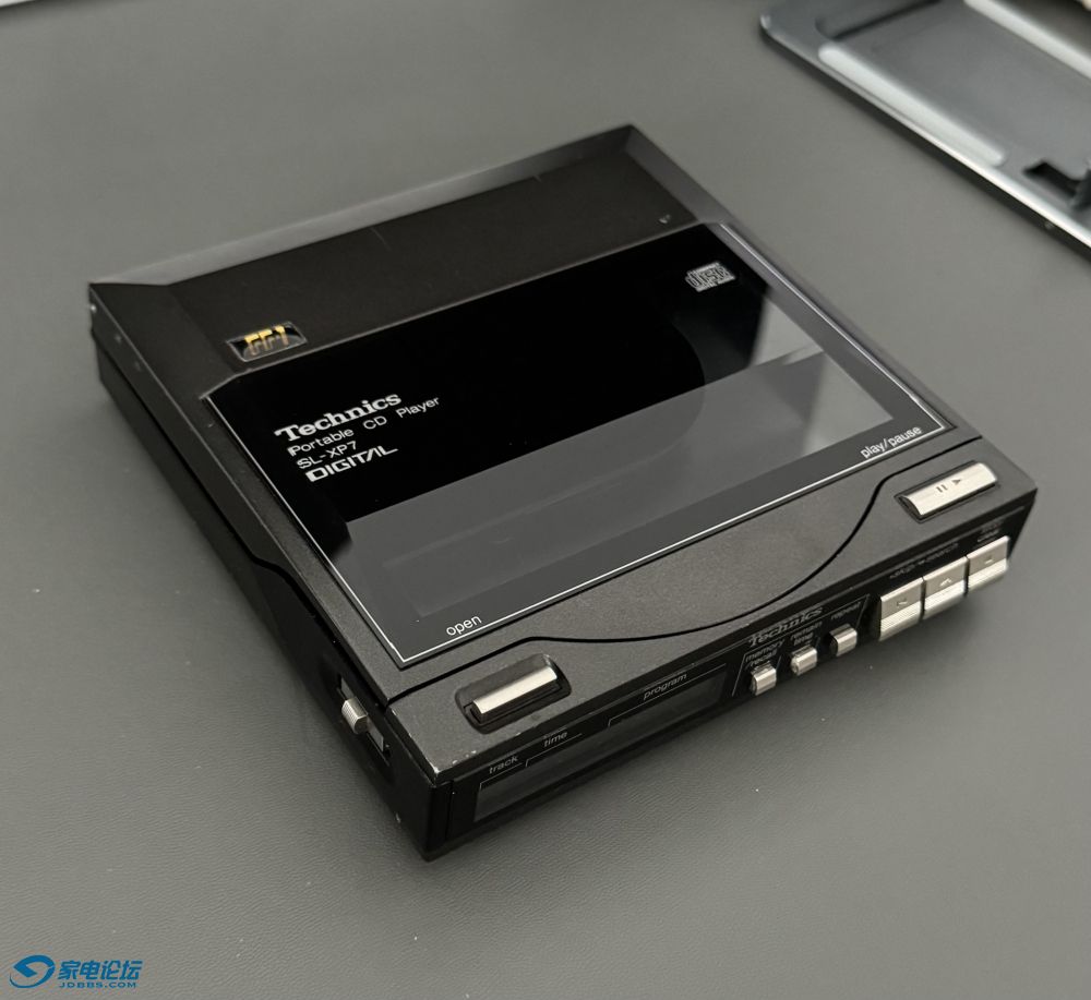 XP7B.jpg