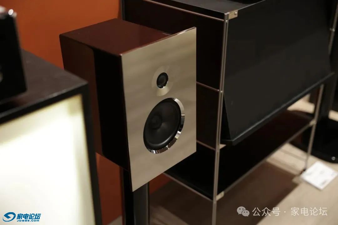 e5b014efb0964faa9069df9f8a651dfa~tplv-tt-origin-web:gif.jpeg?_iz=58558&from=article.jpg