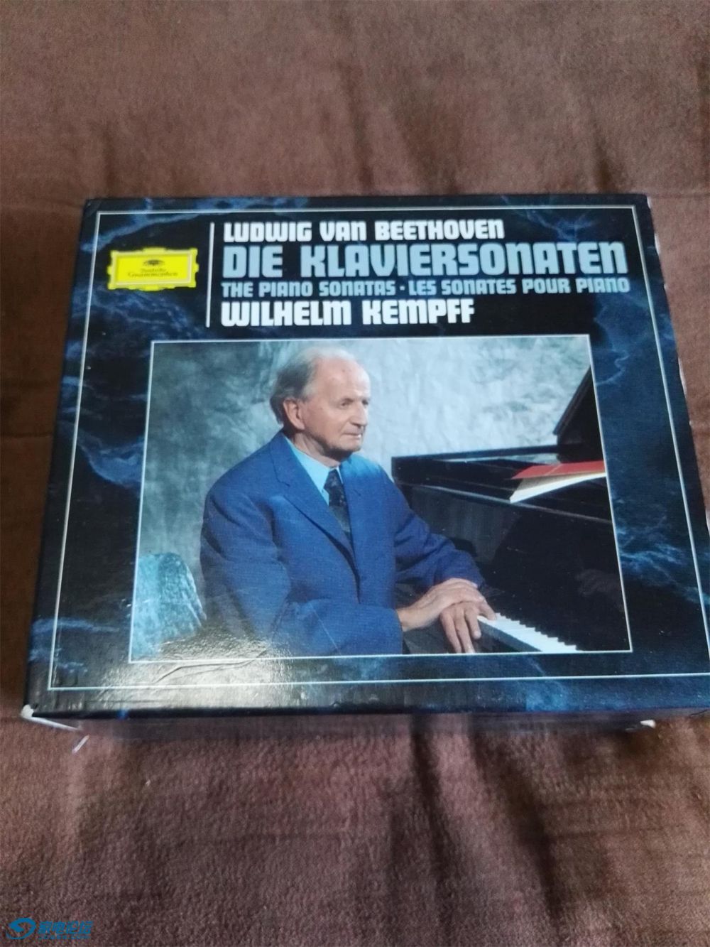 2112  ��Ʒ��� DG �����-����������ȫ�����շ� KEMPFF  BEETHOVEN 9CD �°��ָ��ȦPMDC1.jpg