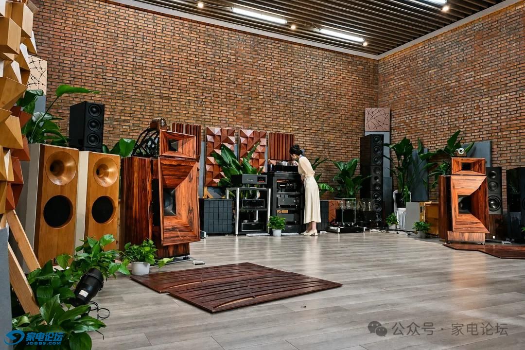 2116addf256547fc851ab110d61dbf76~tplv-tt-origin-web:gif.jpeg?_iz=58558&from=article.jpg