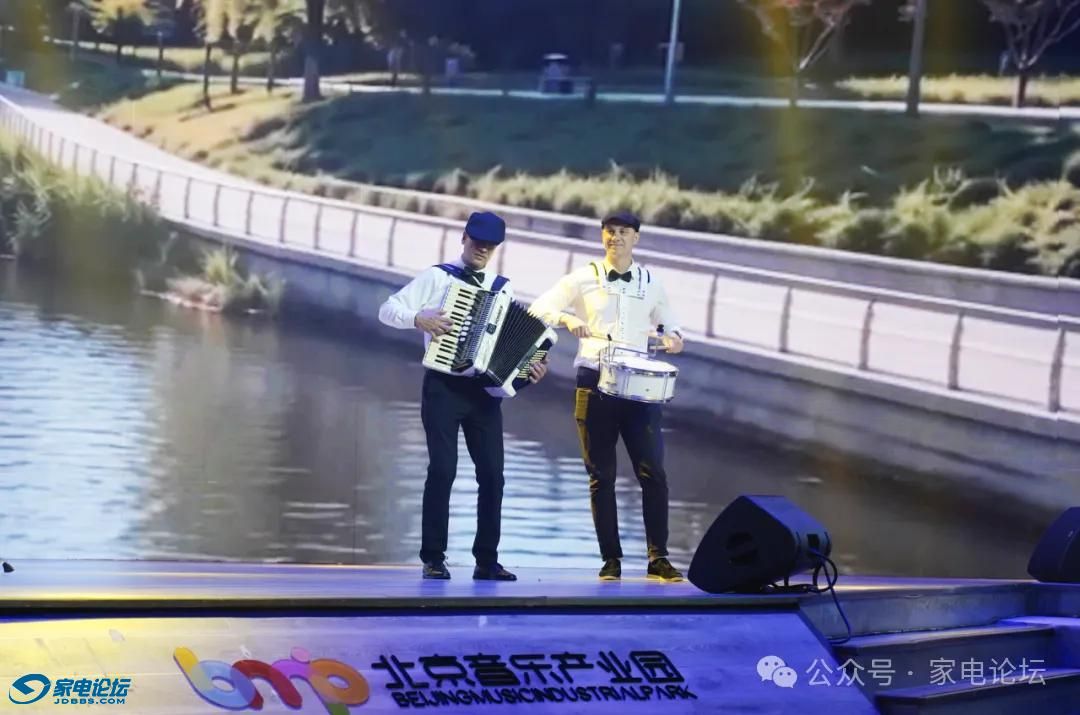c4c7f863f56f44f698374a02e6a4321d~tplv-tt-origin-web:gif.jpeg?_iz=58558&from=article.jpg