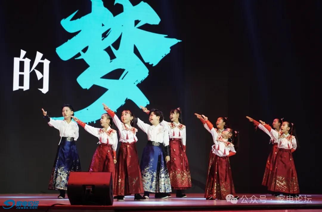 330cda2159a14908a16a8ab31f59a8c7~tplv-tt-origin-web:gif.jpeg?_iz=58558&from=article.jpg