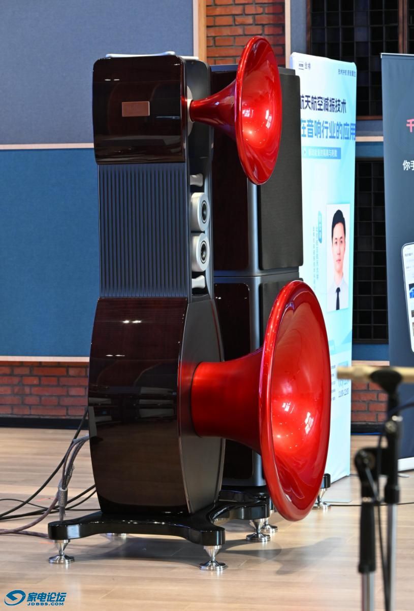 fdb01df3b91a440b90e96d18248bf373~tplv-tt-origin-web:gif.jpeg?_iz=58558&from=article.jpg