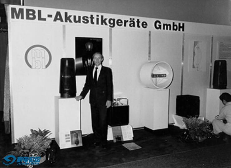 dfb71d2fcada4e178add2f0e4cab70ed~tplv-tt-origin-web:gif.jpeg?_iz=58558&from=article.jpg