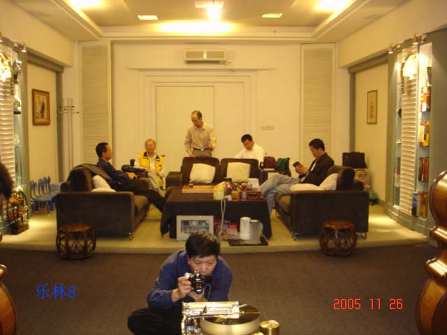 Ƭ 048.jpg
