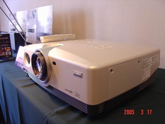 ������չ����180000Ԫ��ͶӰ��