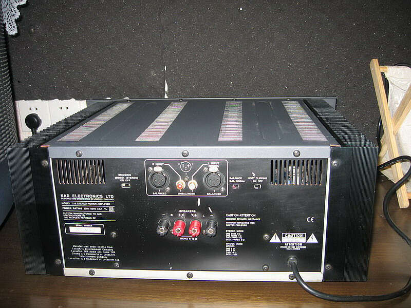 NAD 218 THX