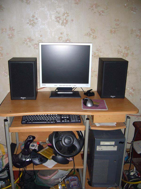 t001.jpg