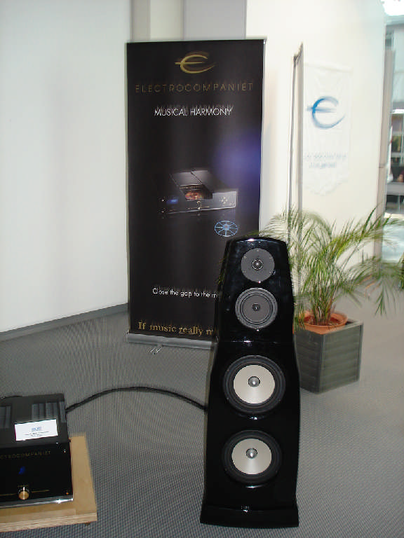 20080429_229e4aa09974df8b2582KCqSA0selVgM.jpg
