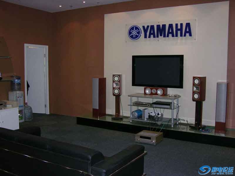 yamaha1.jpg
