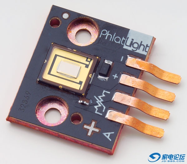 h305HLS5679-o_pt85chip.jpg