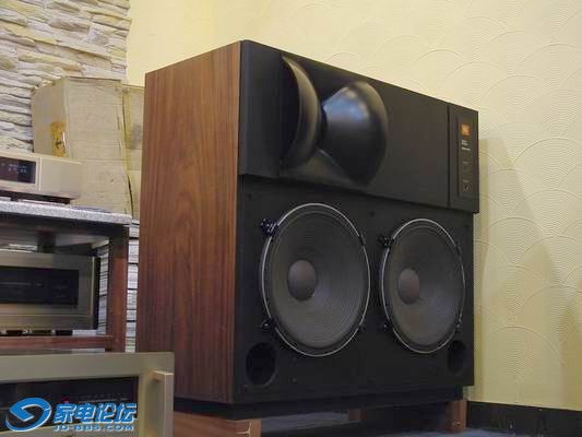 JBL15.jpg