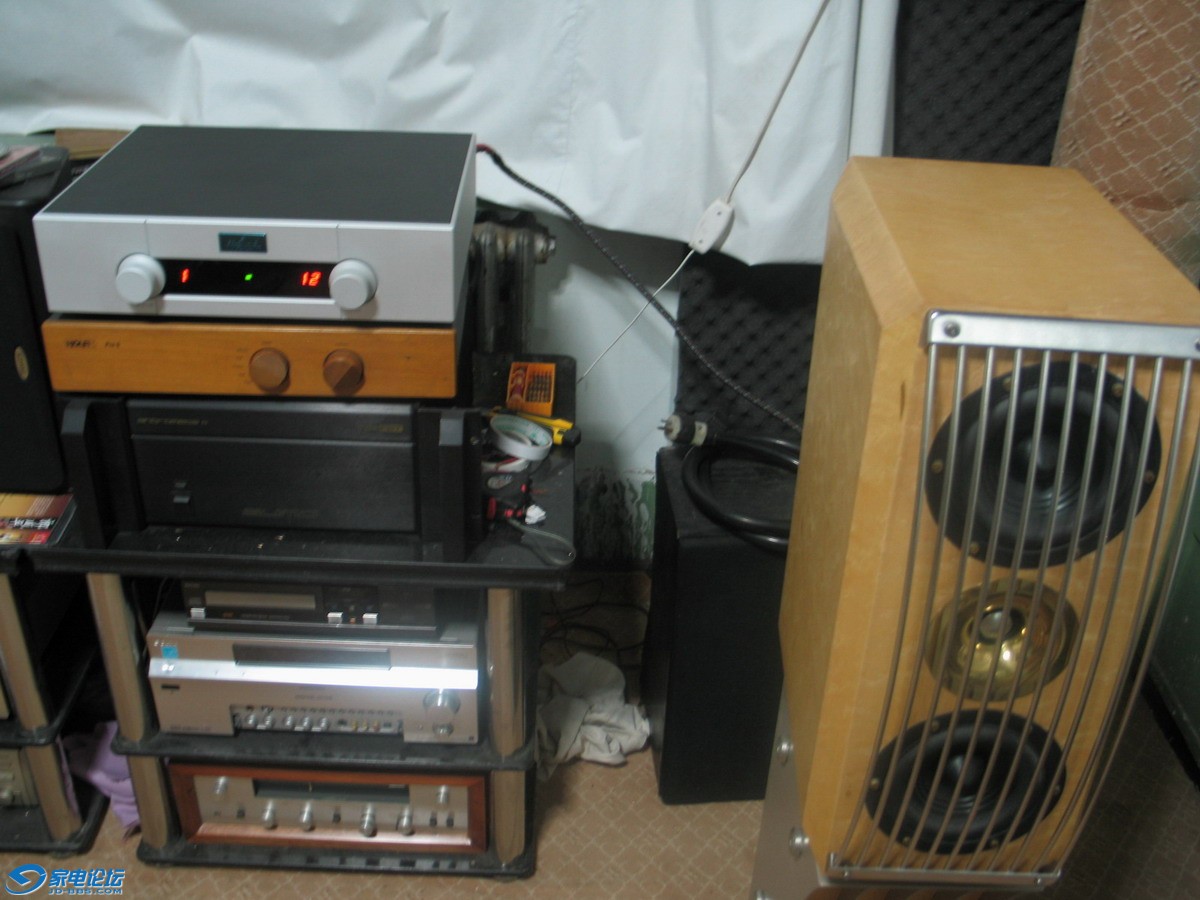 Ƭ 042.jpg