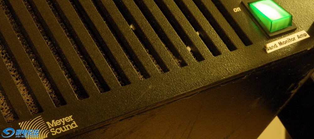 m1000-1.jpg