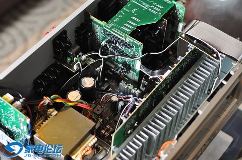 1610_nEO_IMG.jpg