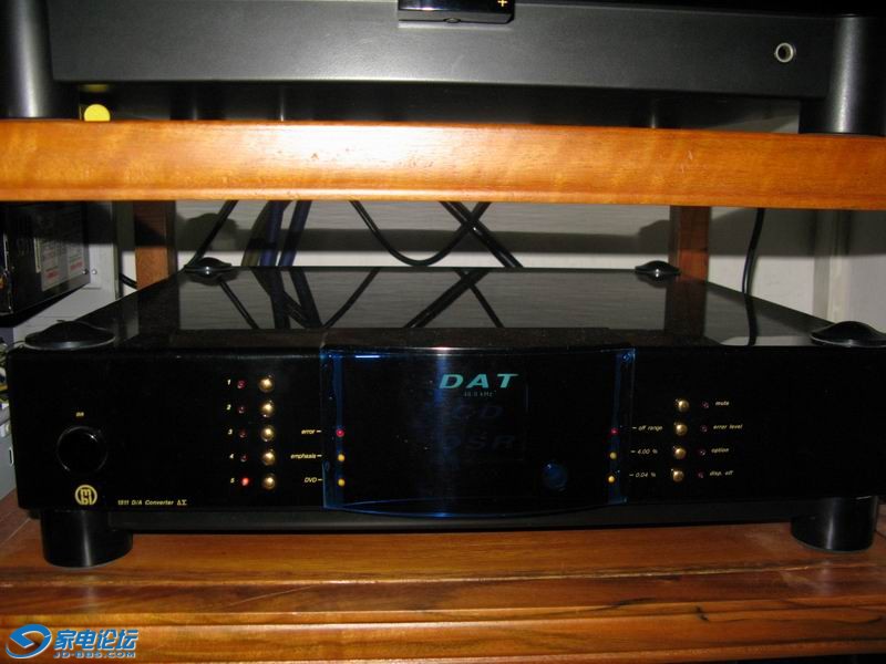 DAC�����,MBL1511�Աȹ�12W��MBL1611��Ͳ����Ǹ�����,���ͬ��һ��,����һ����ֱʵ�ĸо���.һ��С��һ��