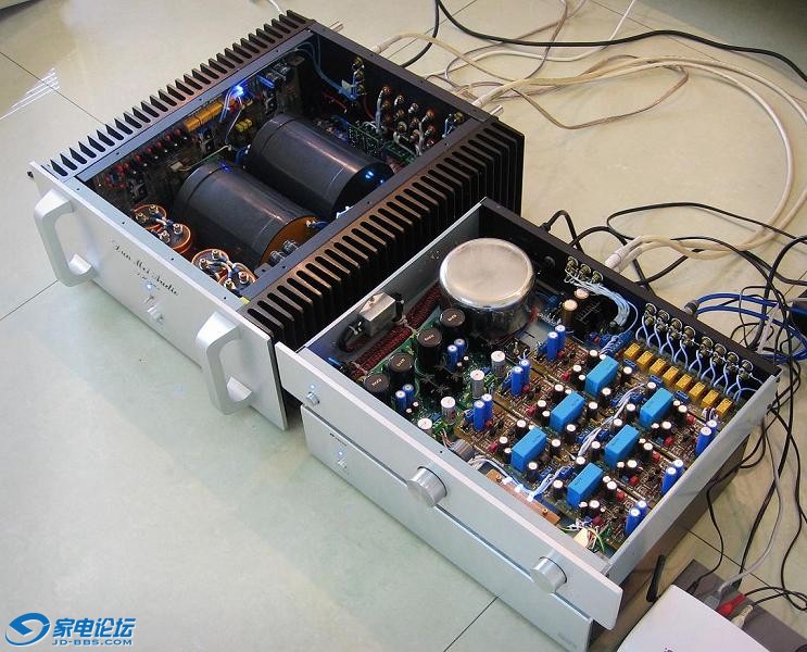 ǰ�����ɱ����������ڲ���Ƭ