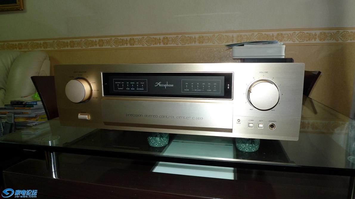 accuphase C2410.01.jpg
