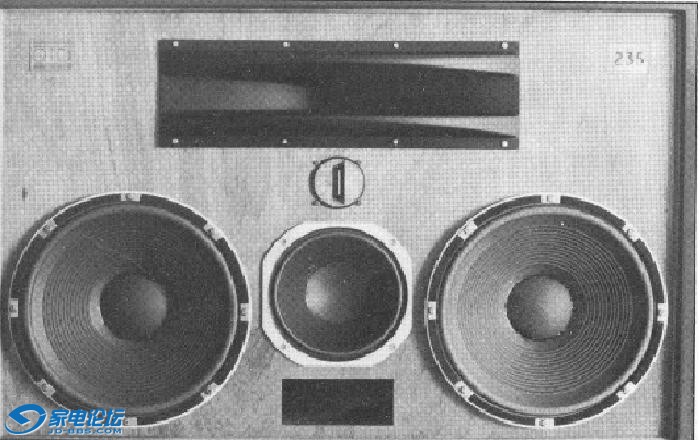 jbl2121.jpg