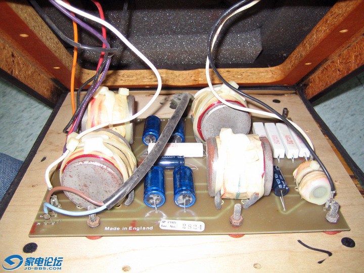 kef107-2-02.jpg