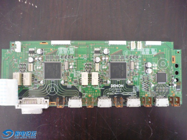 AVCA11XVHDMI.JPG