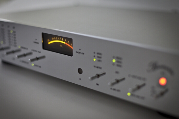 ºƽ ~ BURMESTER PHONO 100 ^Ŵ