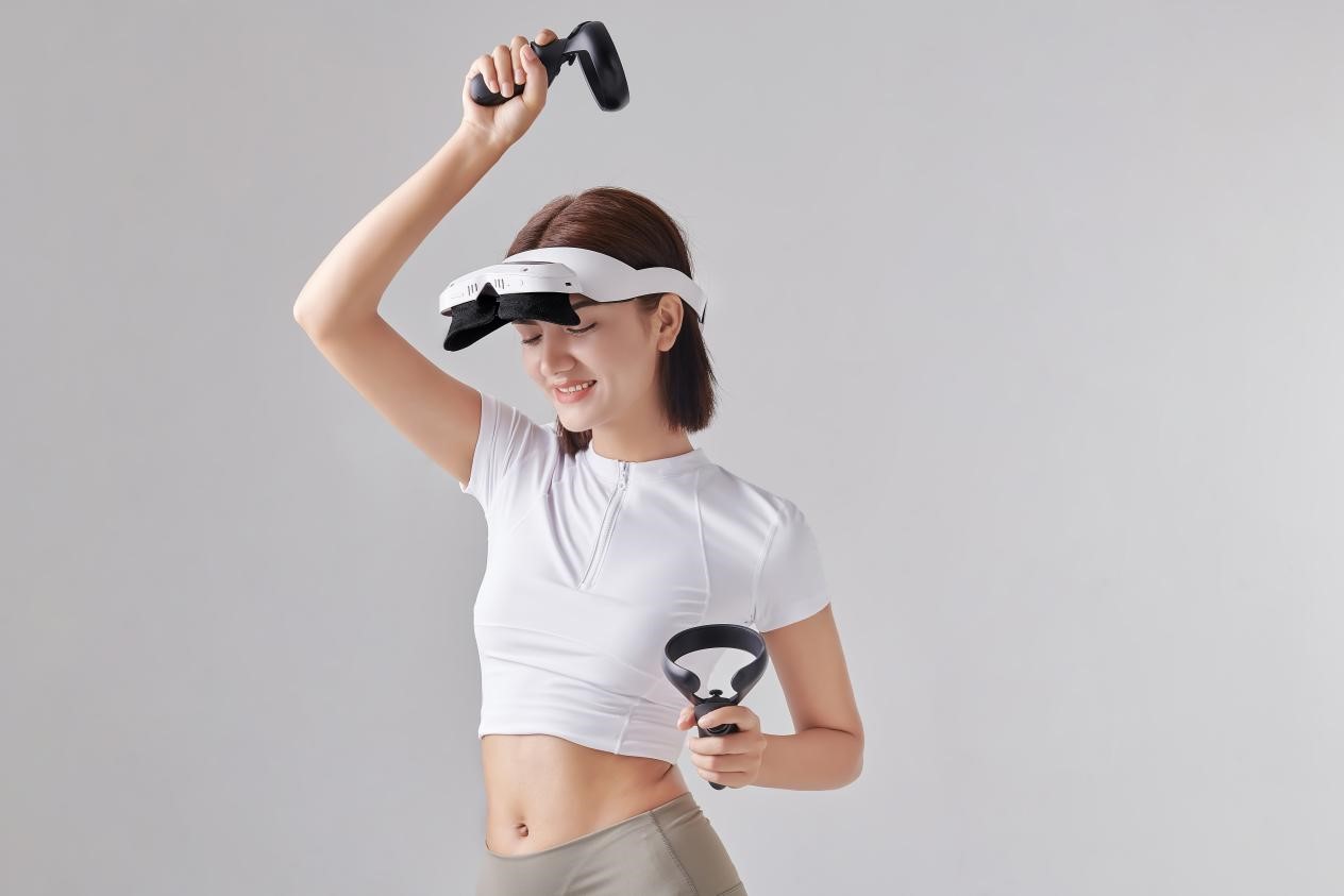創維正式發布全球首款消費級PANCAKE 1 6 DoF VR一體機，售價2999元起！
