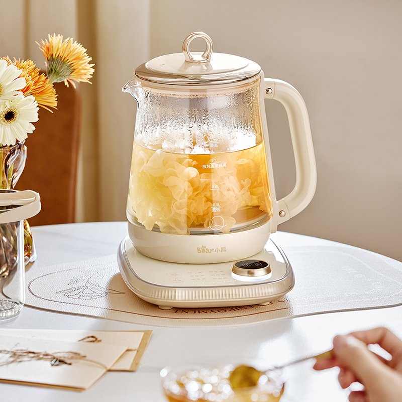 引领年轻人养生风潮,小熊电器连续五年获养生壶品类销量第一